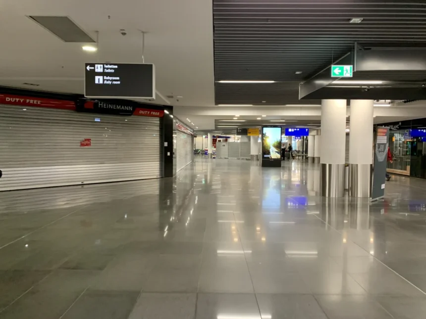 Archive June 2020 corridor in Frankfurt Airport Terminal 1 Concourse B, not the redesigned Gate A16.