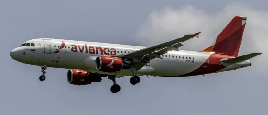 Archive Avianca Airbus A320 N951AV approaching Washington Dulles in April 2025