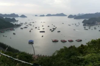 Archive panorama of Ha Long Bay, Vietnam, January 18, 2016; geographic context, not the Artemis Accords signing venue.