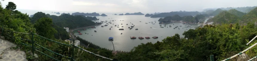 Archive panorama of Ha Long Bay, Vietnam, January 18, 2016; geographic context, not the Artemis Accords signing venue.