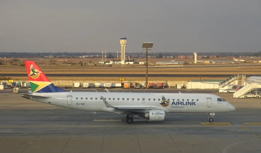 Archive Airlink Embraer E190 ZS-YAP at Johannesburg O.R. Tambo airport in July 2022