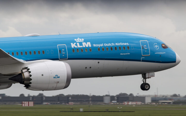 KLM Boeing 787-9 approaching Schiphol in a November 2017 archive photograph
