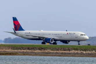 Delta Air Lines Airbus A321 N372DN landing at Boston Logan in April 2023, archive photograph.