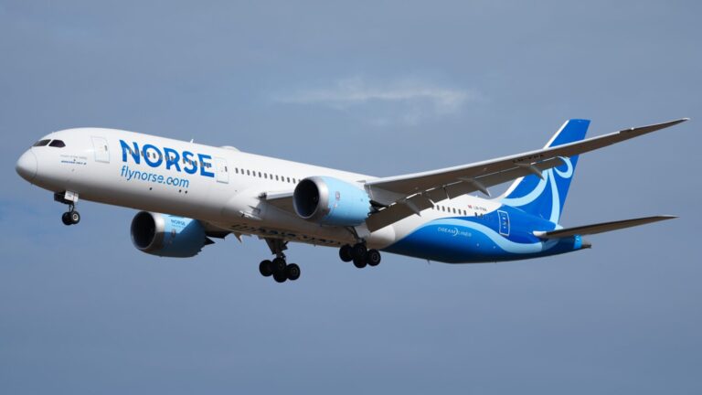 Norse Atlantic Boeing 787-9 LN-FNA approaching Berlin in a September 2022 archive photograph