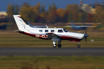 Archive Piper Malibu Mirage SP-CLS at Kyiv Zhulyany in 2009; not the accident aircraft.