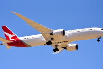 Archive Qantas Boeing 787-9 approaching Perth Airport with its landing gear down in December 2018