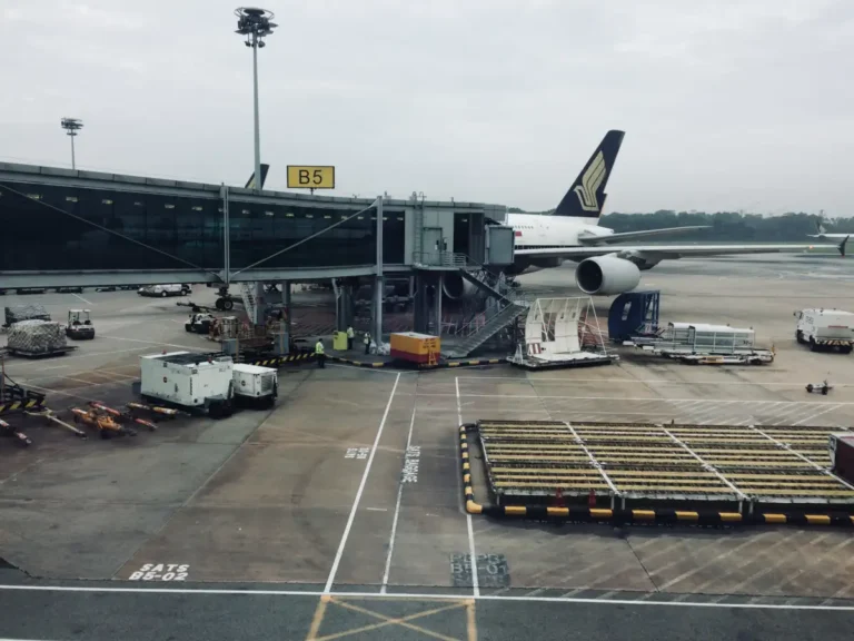 Singapore Airlines A380 parked at Changi Airport gate B5 in 2017