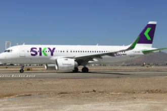 Archive SKY Airbus A320neo CC-AZE taxiing at Santiago airport in February 2019